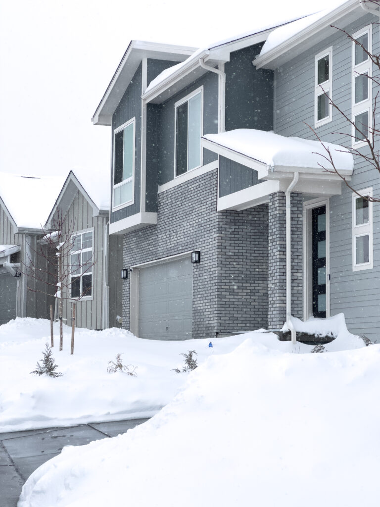 Porte de Garage dans le mauvais temps